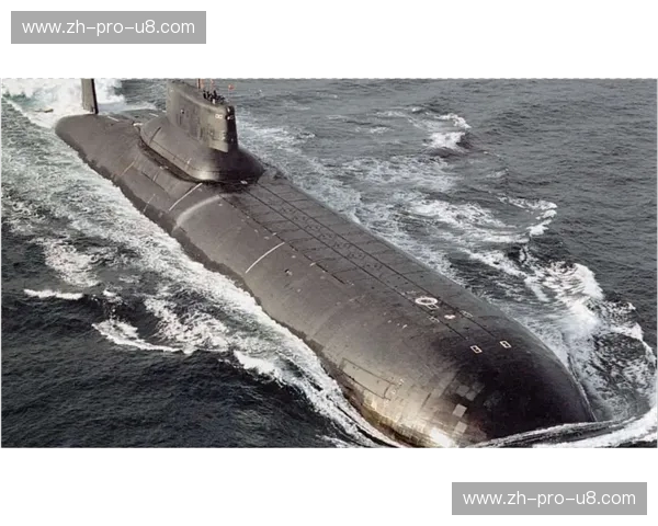 黄色风暴的巅峰对垒：加的斯vs维拉利尔，谁才是真正的“潜水艇”之王？